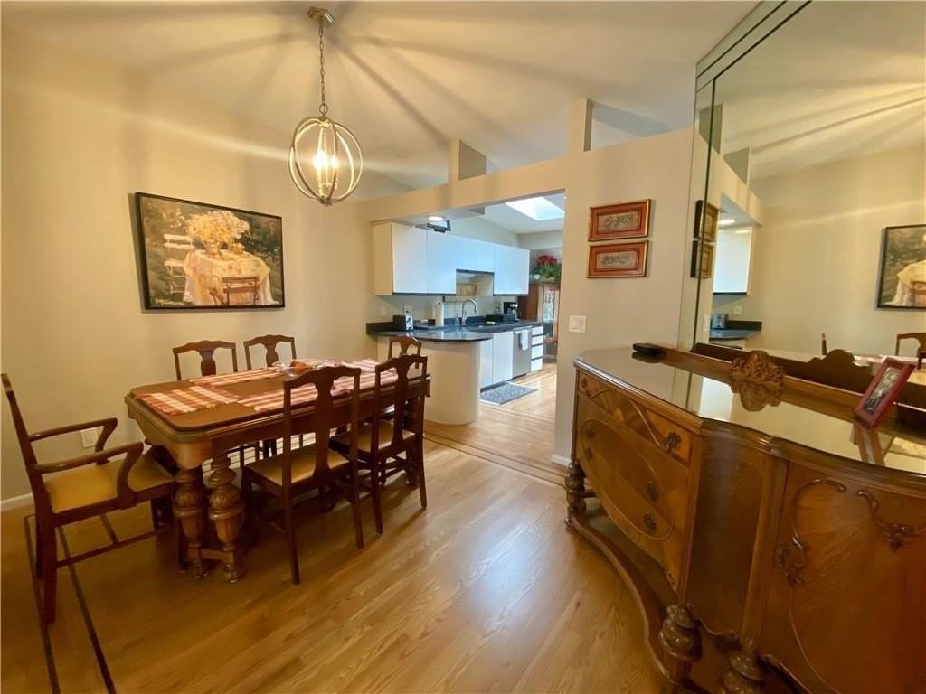 9 Shadowbrook Lane - Photo 6 of 22