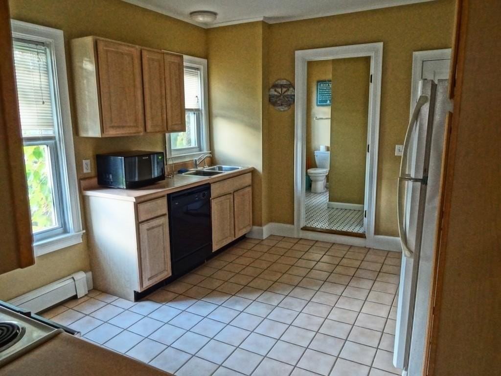 46 William St Unit 2 #2 - Photo 4 of 20