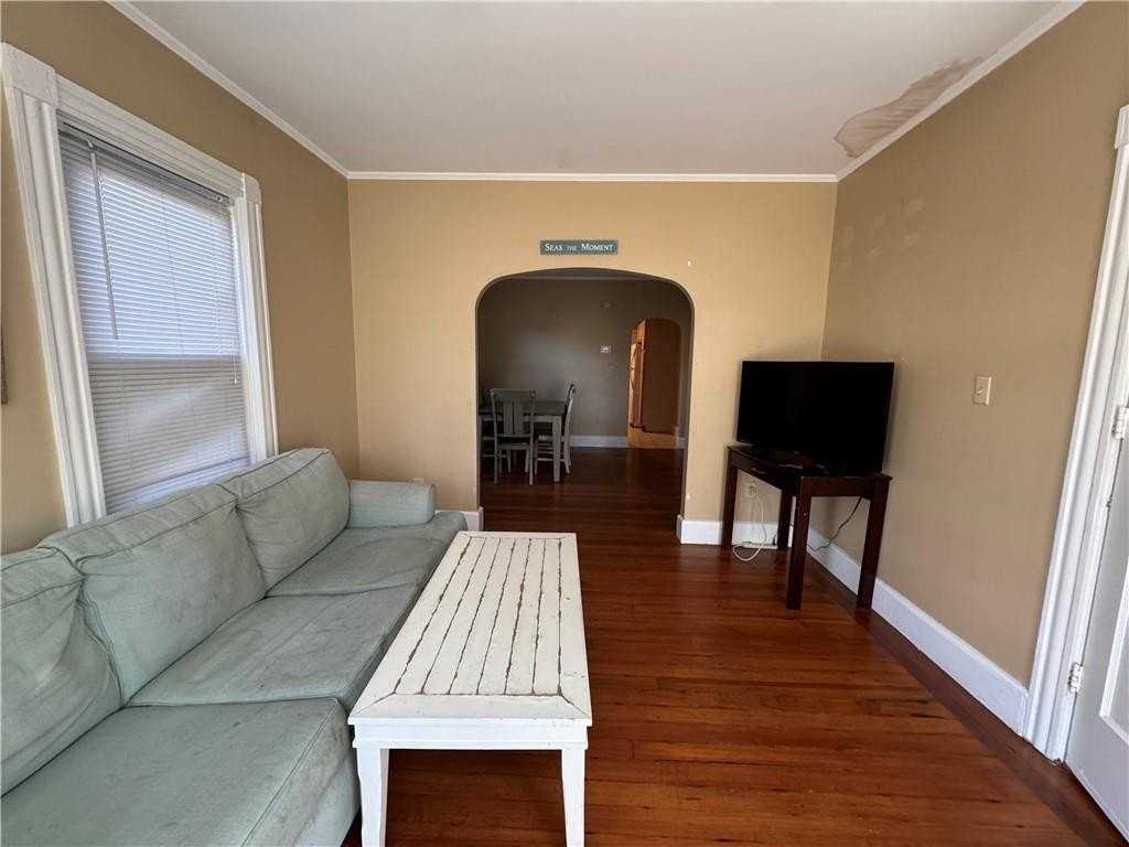 46 William St Unit 2 #2 - Photo 6 of 20