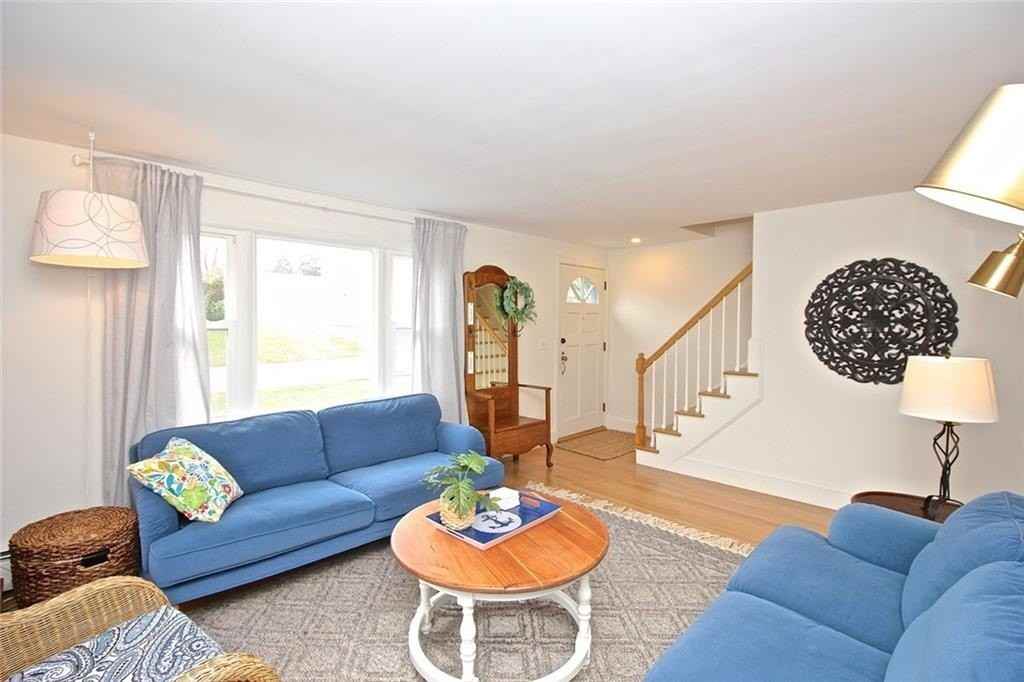 139 Coggeshall Avenue - Photo 6 of 50