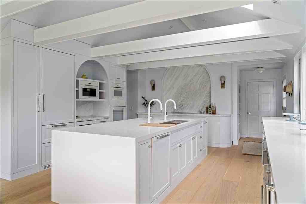 124 Harrison Avenue - Photo 3 of 29