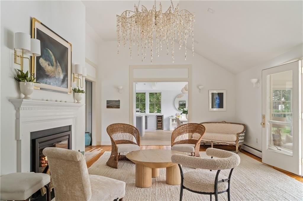 124 Harrison Avenue - Photo 6 of 29