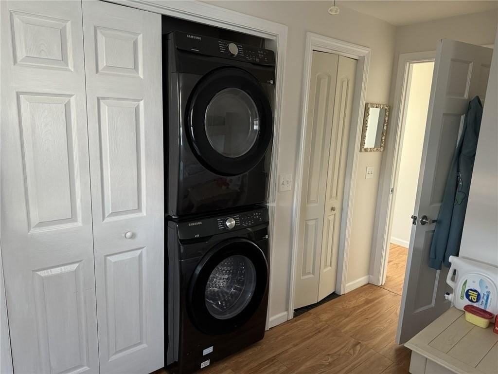 49 Shore Road - Photo 7 of 9