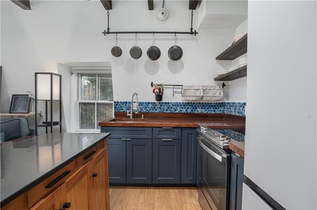 35 Pelham St Unit Phe #PH - Photo 3 of 17