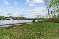 376 Arnolds Neck Drive - Photo 1 of 1