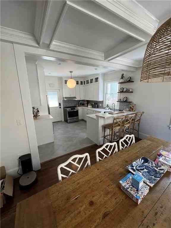 27 Mann Avenue - Photo 3 of 22