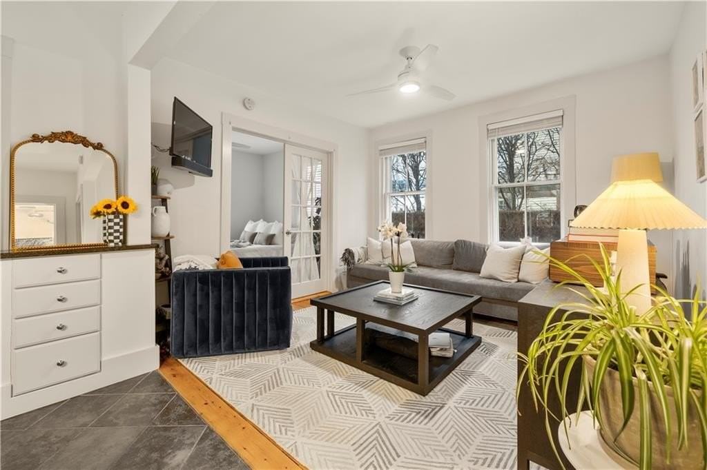 33 Marsh Street - Photo 3 of 19