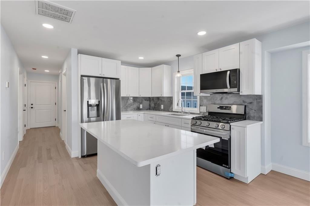 10 Anthony Avenue #2