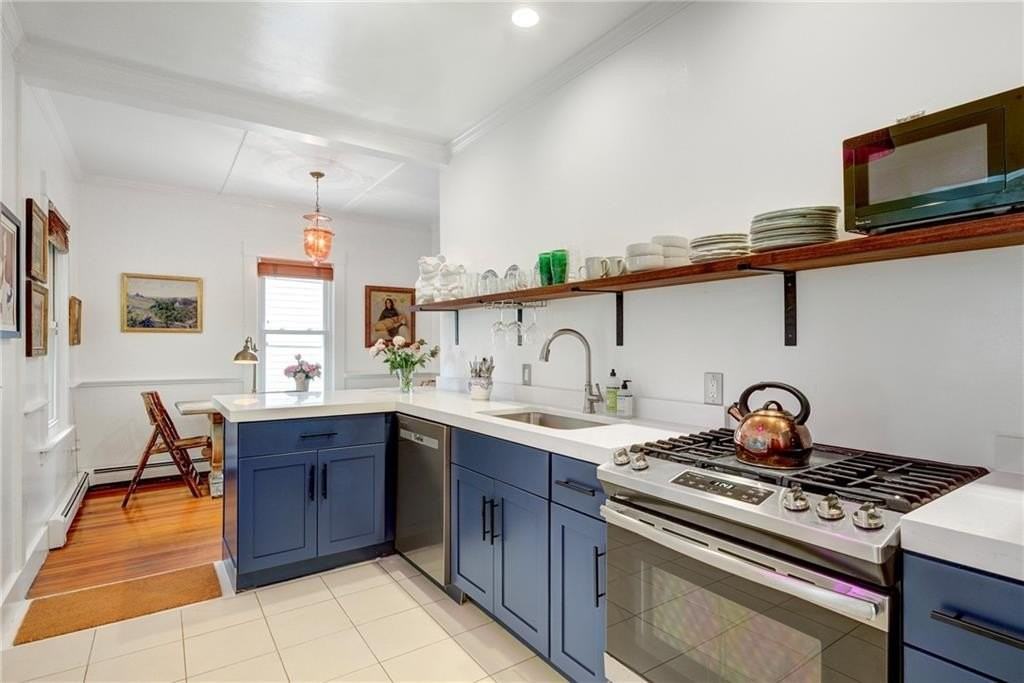 24 Hunter Avenue - Photo 3 of 32