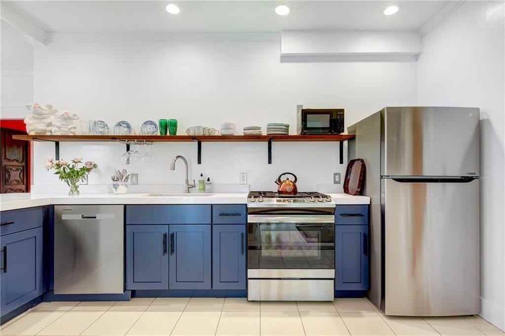 24 Hunter Avenue - Photo 4 of 32