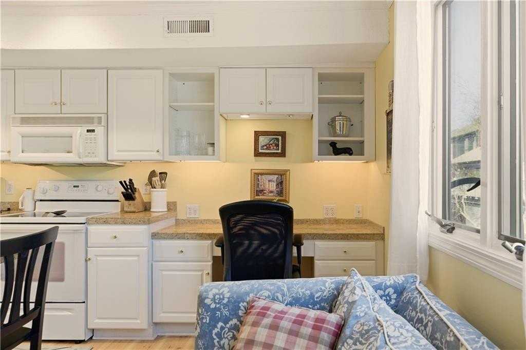 216 Goddard Row - Photo 5 of 29