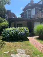 featured image of 46 Chastellux Ave