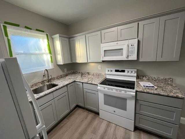 55 Railroad Ave Unit 3 #3 - Photo 4 of 7