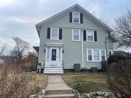 featured image of 2 Brook St #2