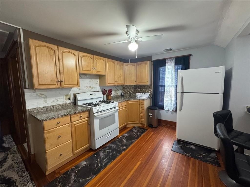 2 Brook St #2 - Photo 4 of 23