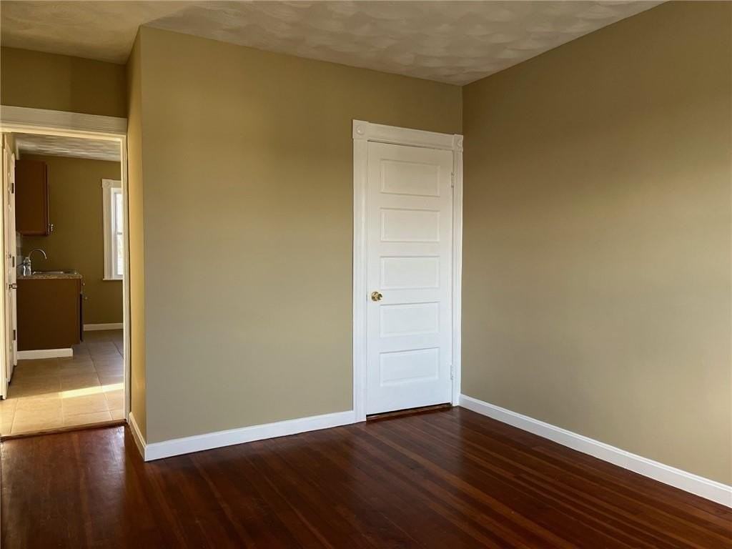 5 Ryan Avenue #3 - Photo 7 of 13