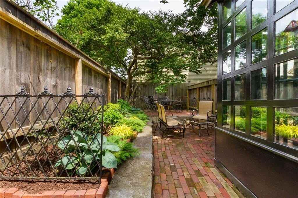 26 Thames St - Photo 4 of 45