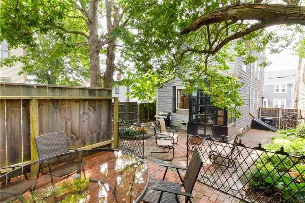 26 Thames St - Photo 7 of 45