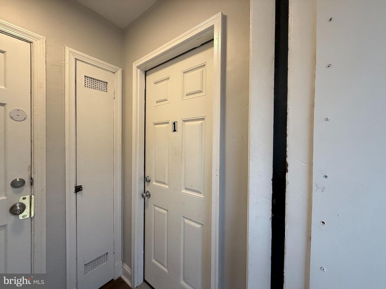 102 O Street Southwest #1 - Photo 4 of 10