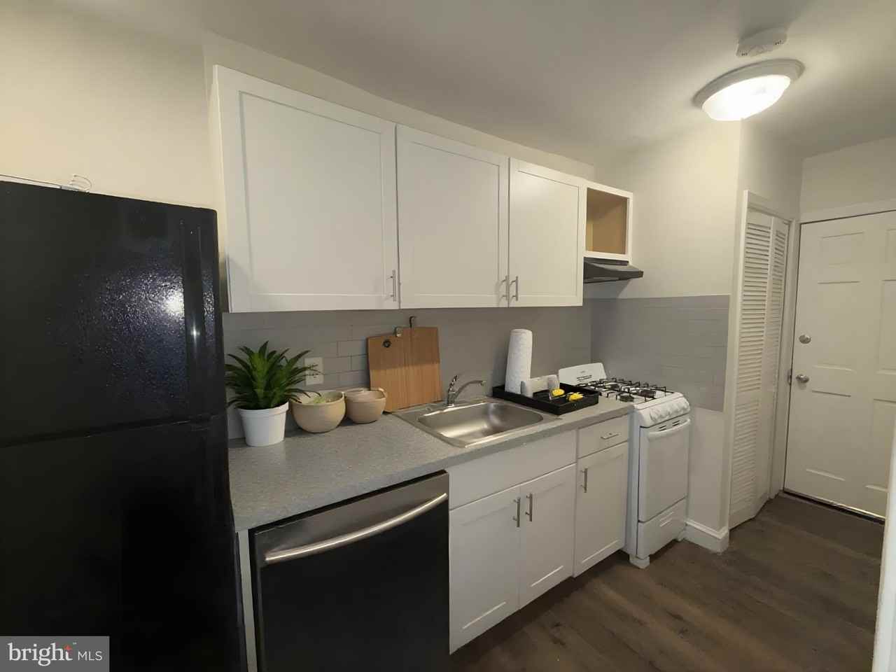 102 O Street Southwest #1 - Photo 6 of 10