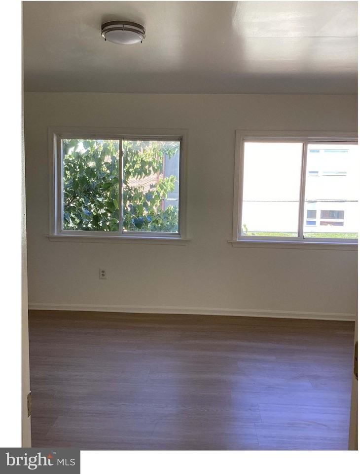 5007 D Street Southeast #302 - Photo 3 of 8