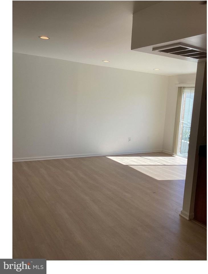 5007 D Street Southeast #302 - Photo 6 of 8