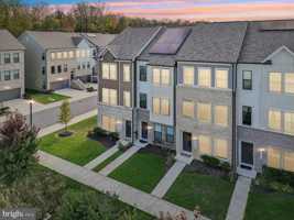 featured image of 238 Narrowleaf Way