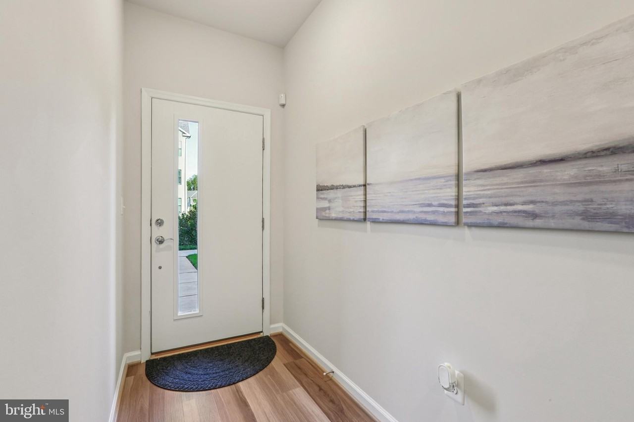 238 Narrowleaf Way - Photo 3 of 35