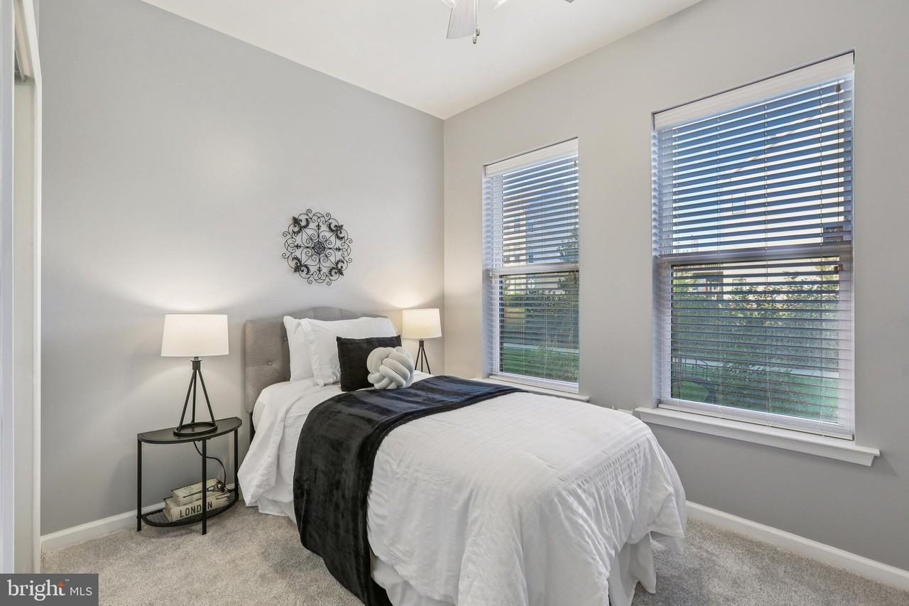 238 Narrowleaf Way - Photo 4 of 35