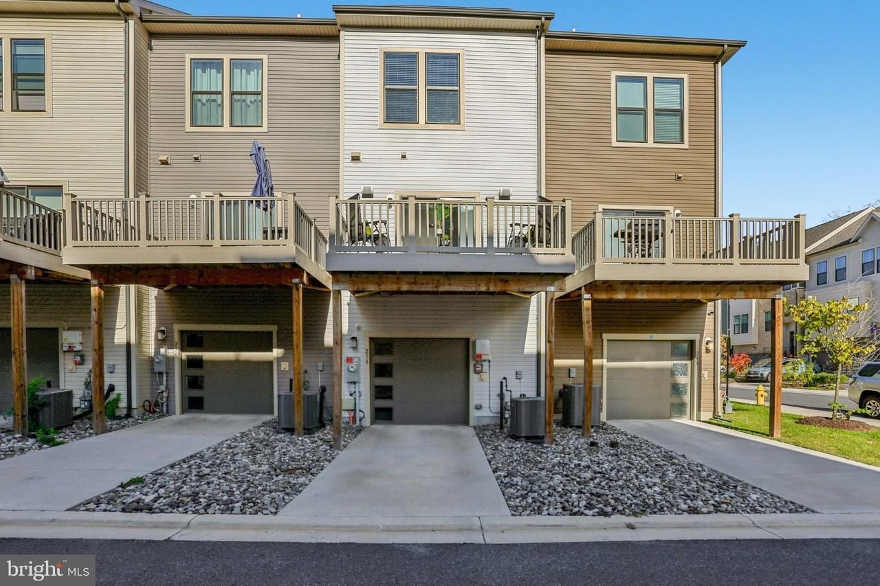 238 Narrowleaf Way - Photo 2 of 35