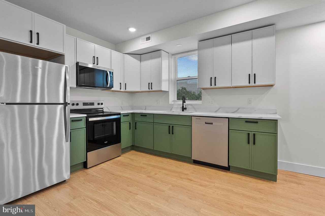 2200 E Fayette St #2-2ndFL - Photo 6 of 23