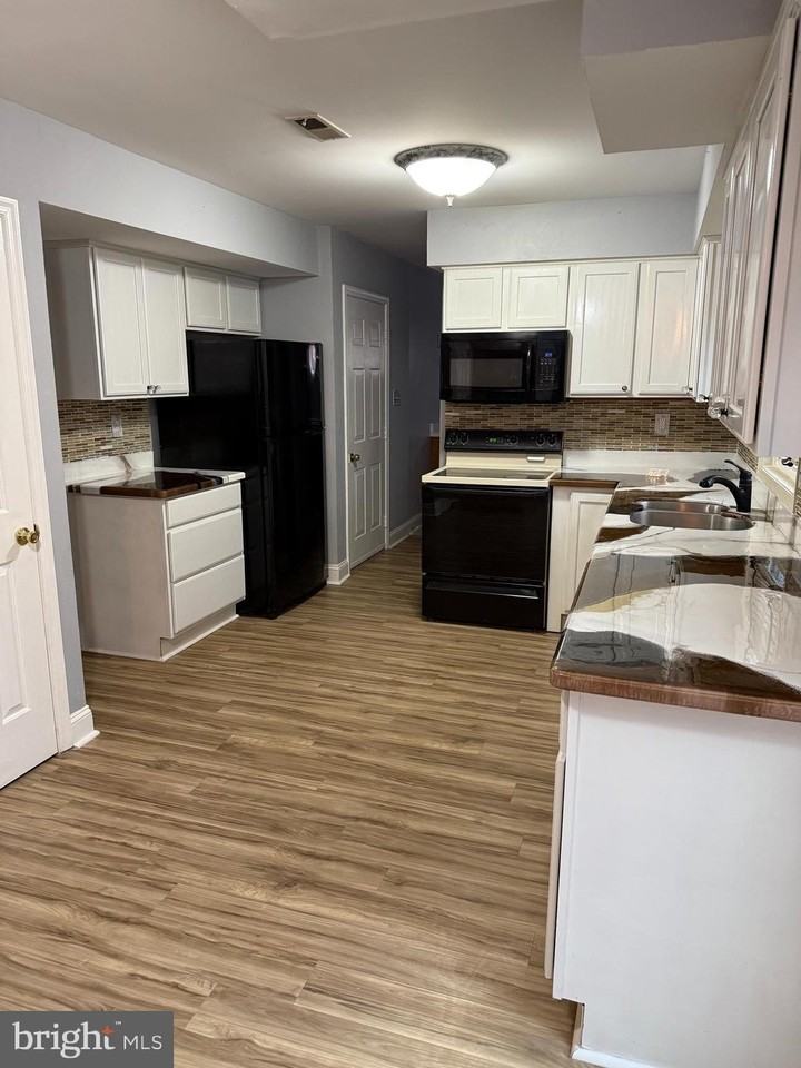 6306 Panda Court - Photo 4 of 12