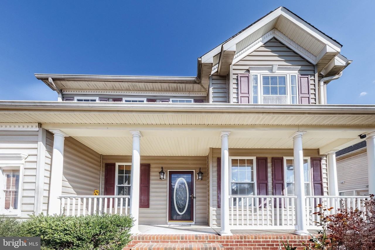 9402 Pep Rally Lane - Photo 7 of 50