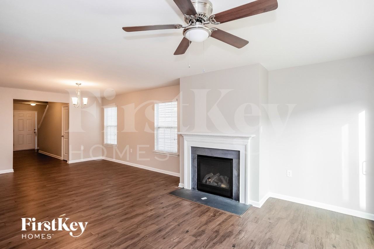 4203 Long Arrow Dr - Photo 4 of 19