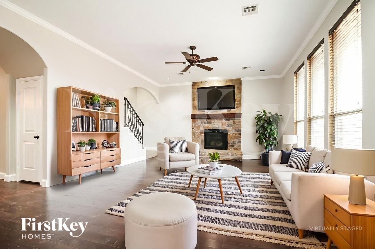 13705 Verona Strada - Photo 3 of 19