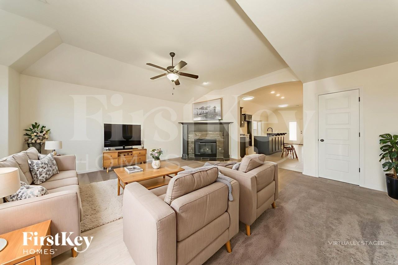 4116 Nw 155th St - Photo 4 of 19