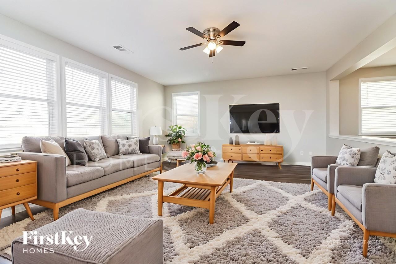 85 Parkmont Way - Photo 4 of 19