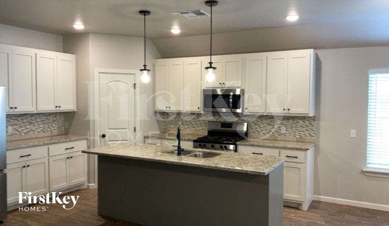 16716 Doyle Drive - Photo 6 of 15