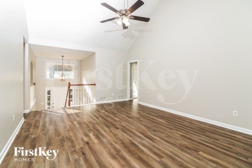 5940 Seven Oaks Drive Southwest - Photo 6 of 19