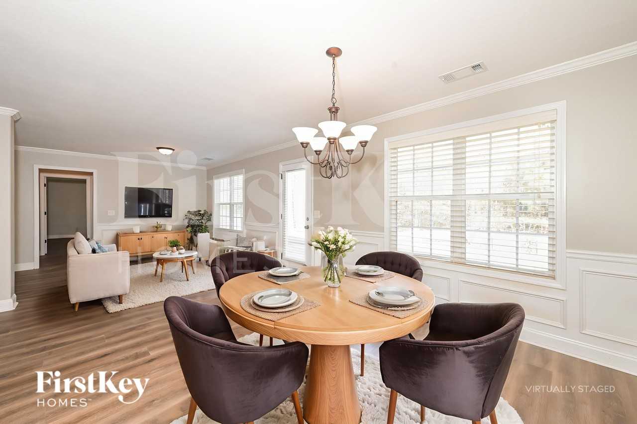 1921 Roxey Lane - Photo 6 of 19