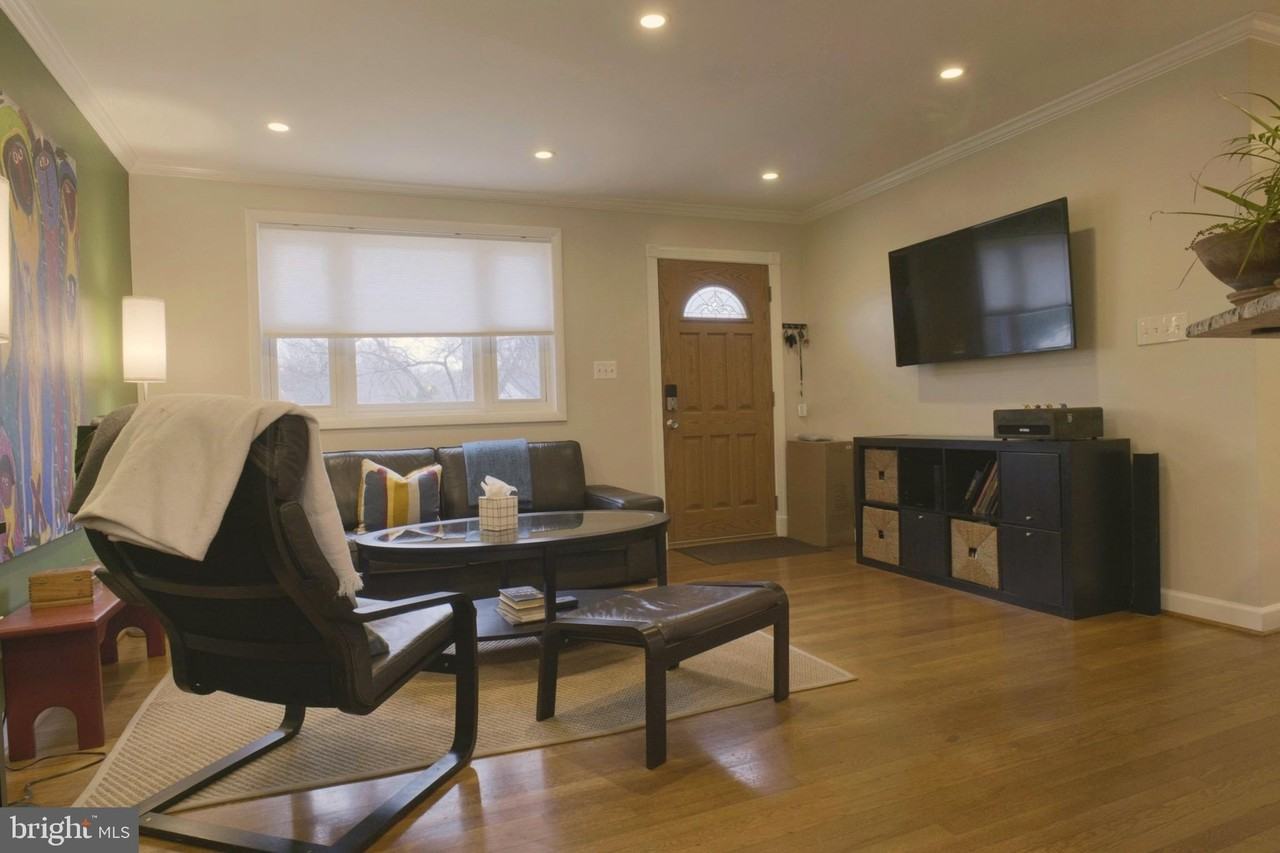 11014 Troy Rd - Photo 3 of 25