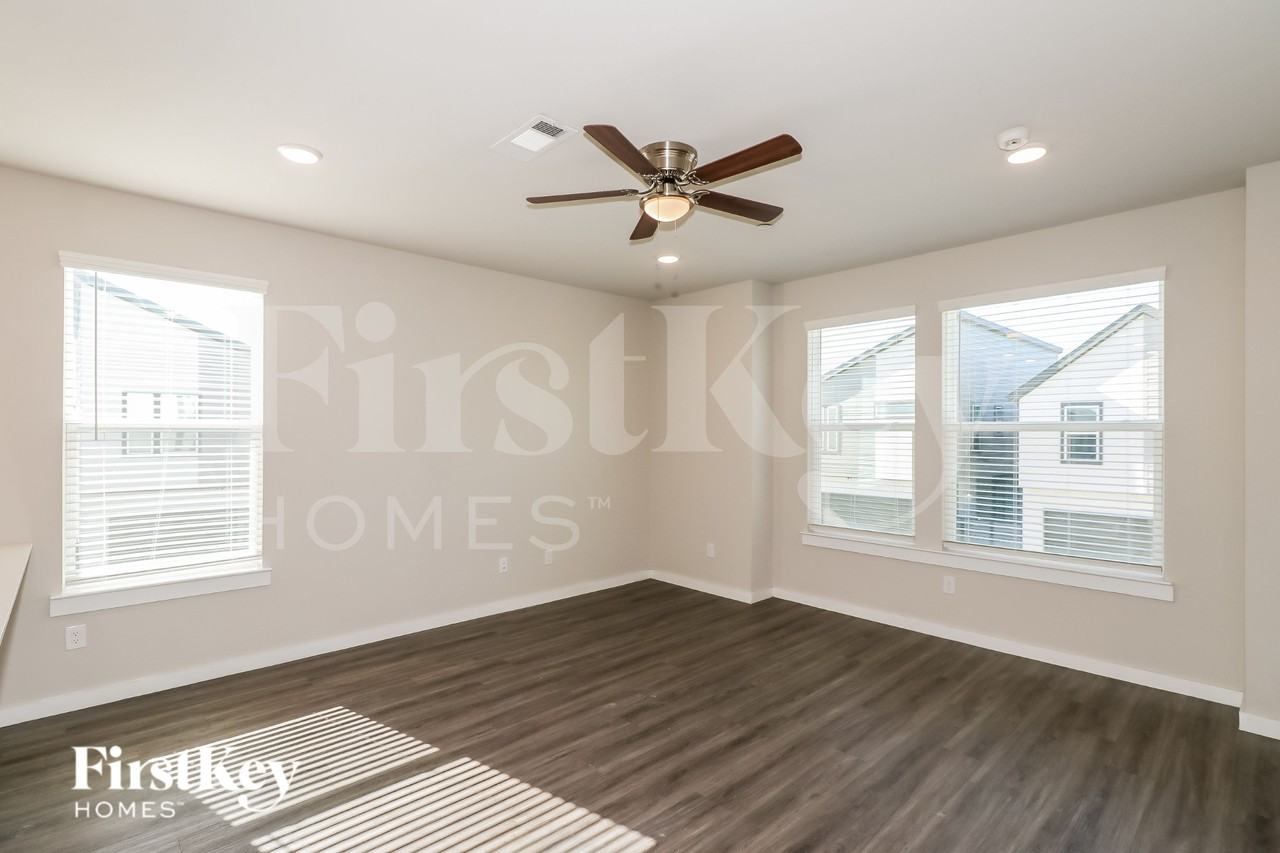 18436 Idyllic Aly - Photo 2 of 19