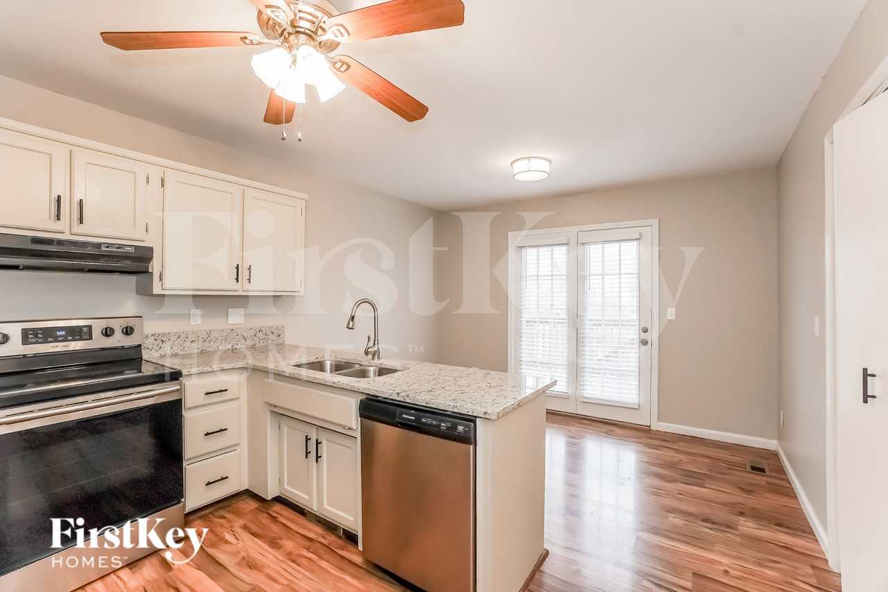 181 Whitehall Dr - Photo 7 of 19