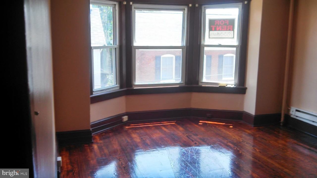 229 North Locust Street #1 - Photo 4 of 29