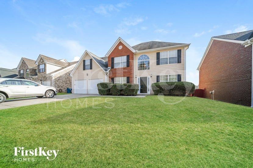 6496 Snowden Dr - Photo 4 of 18