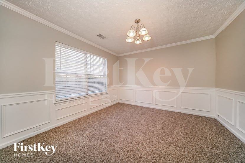 6496 Snowden Dr - Photo 7 of 18