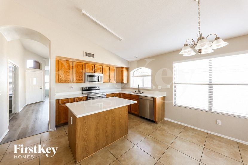 17923 N Rusty Ln - Photo 6 of 16