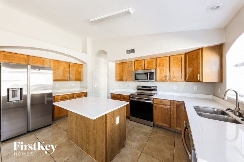 17923 N Rusty Ln - Photo 7 of 16