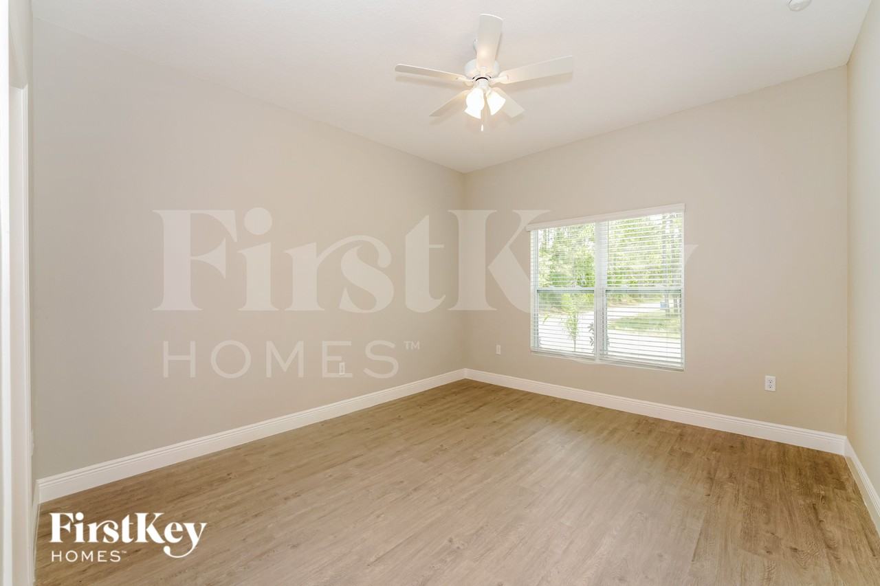 446 Reading Street Southeast - Photo 6 of 16