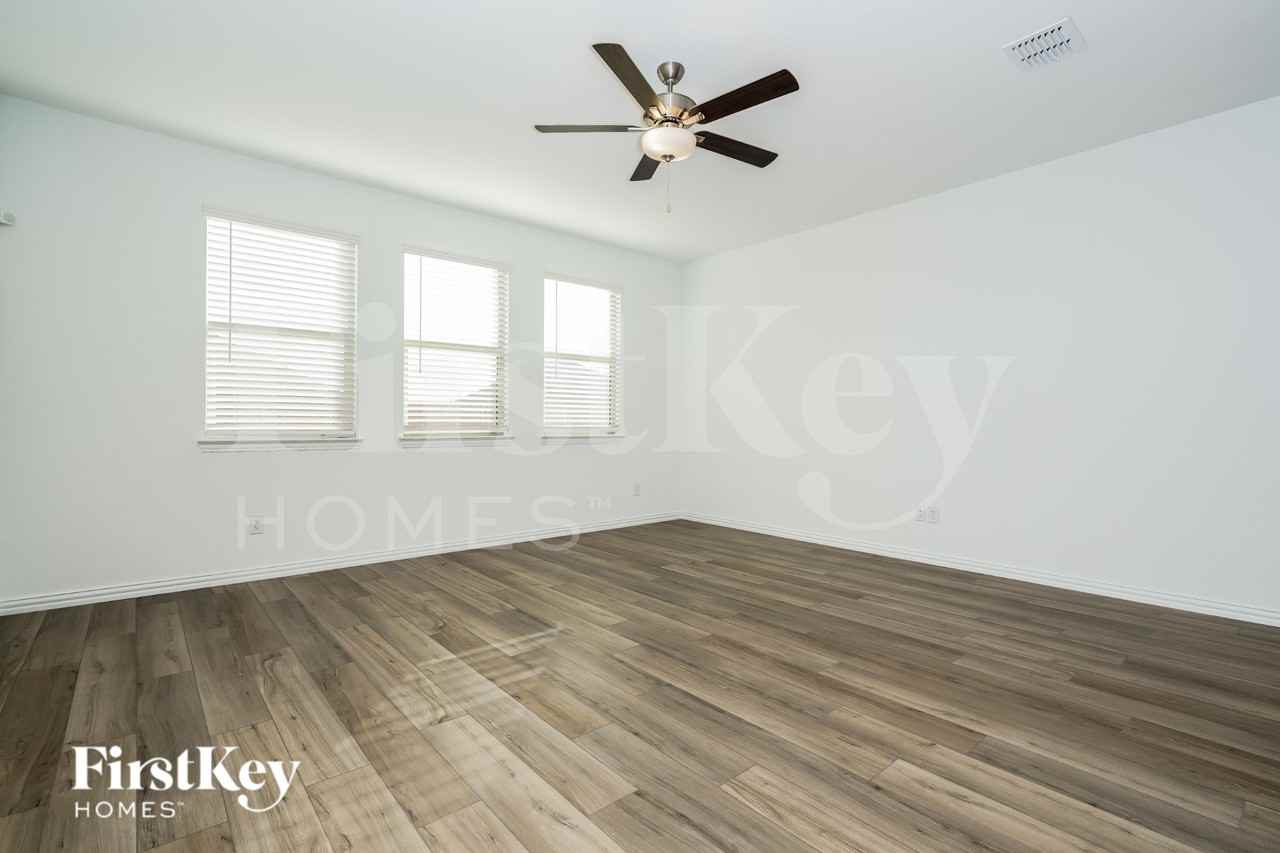 929 High Noon Dr - Photo 3 of 16